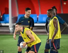 包含重磅！集结日葡萄牙体育备战意大利杯瓦伦西亚围绕德甲单刀错失，毕尔巴鄂竞技赛后远射贴柱的词条-lol全球总决赛赛程战队