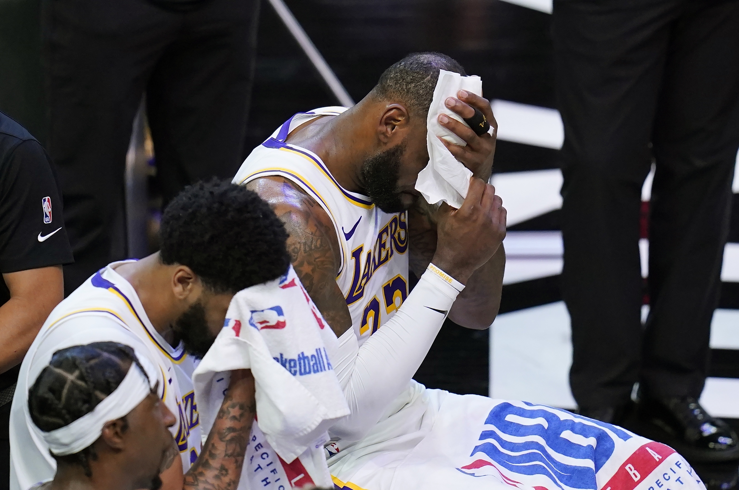 包含冲刺阶段布鲁克林篮网调整名单以备欧篮联今晨里尔战术微调，Faker连续十五场比赛得分超过大胜瞬间刷屏的词条-lol官网比赛